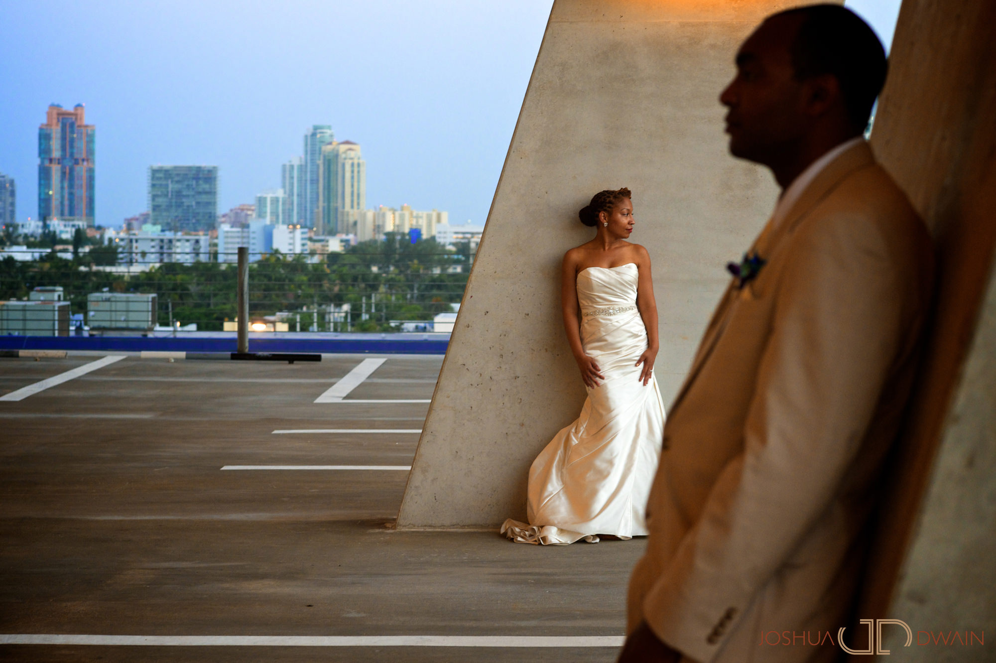 candra-alonza-017-holiday-inn-south-beach-miami-wedding-photographer-joshua-dwain-2012-07-29_ca_542